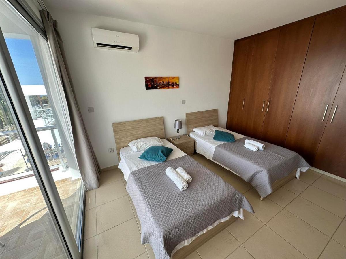 Villa Aqua Sunrise 1Km From Beach With Sea Views 코럴베이 외부 사진