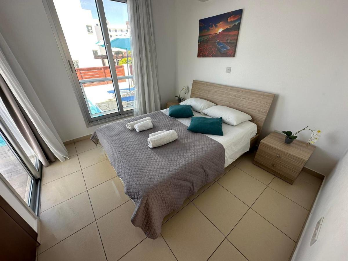 Villa Aqua Sunrise 1Km From Beach With Sea Views 코럴베이 외부 사진
