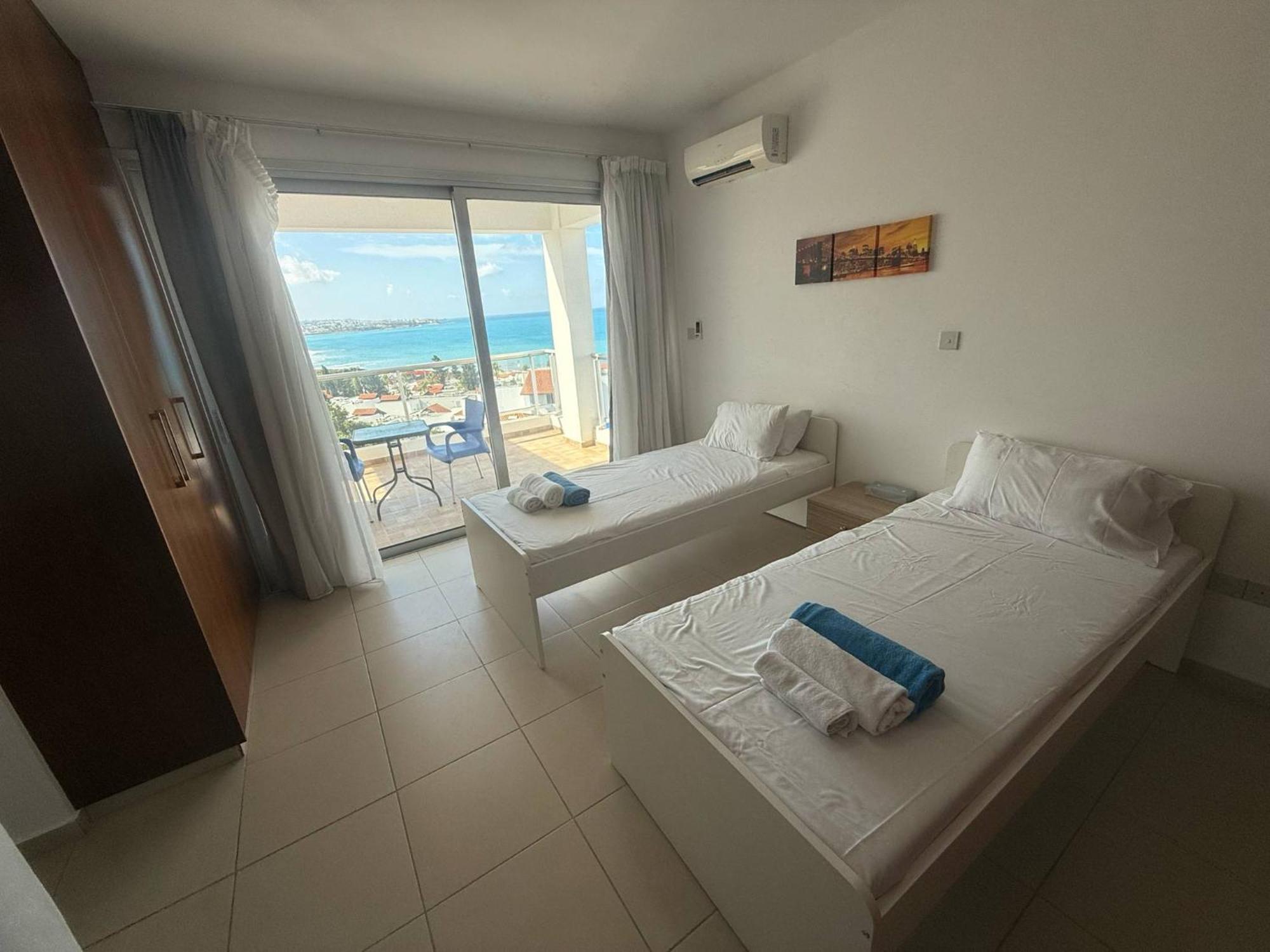 Villa Aqua Sunrise 1Km From Beach With Sea Views 코럴베이 외부 사진